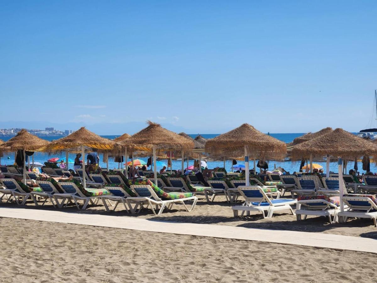 Bonito Atico En Primera Linea De Playa Con Piscina Fuengirola Luaran gambar